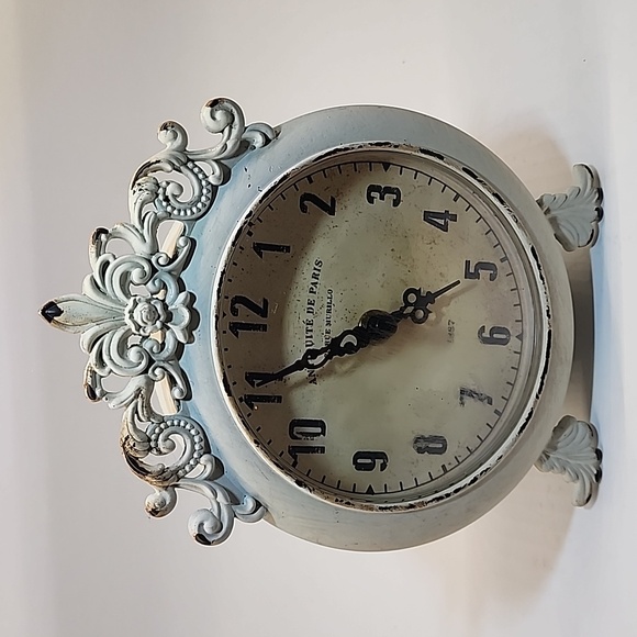 Vintage Table Clock - Distressed Cream
